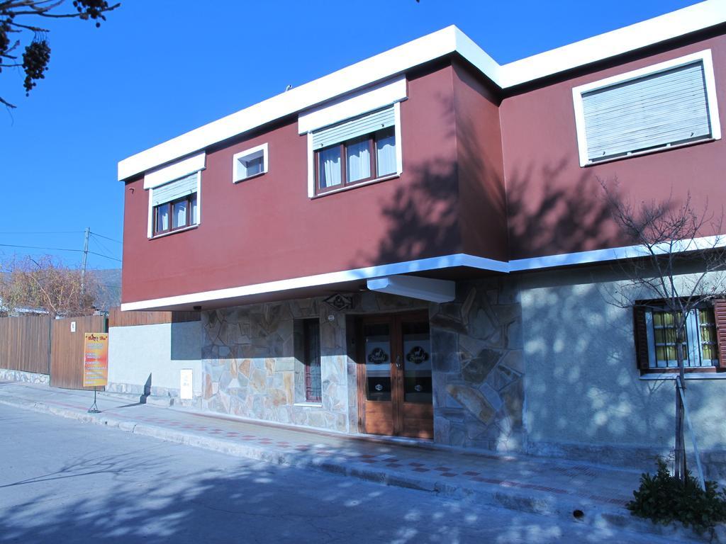 Bambi Hotel Ла Фалда Екстериор снимка