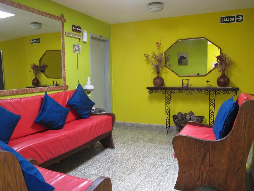 Bambi Hotel Ла Фалда Екстериор снимка