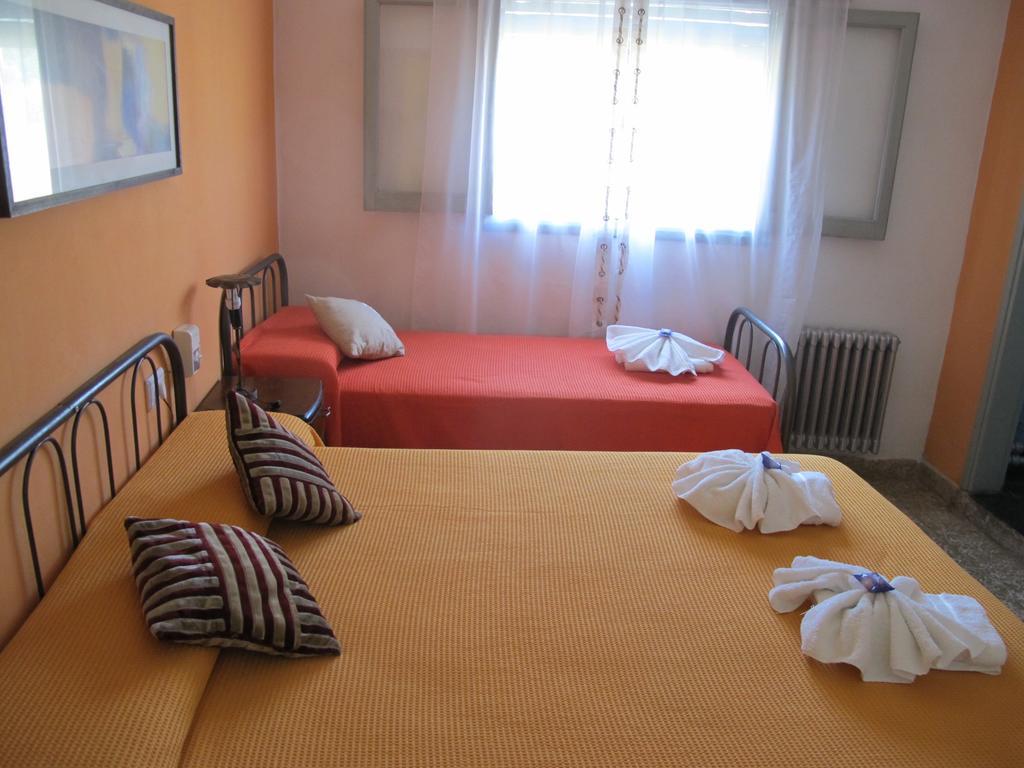 Bambi Hotel Ла Фалда Екстериор снимка