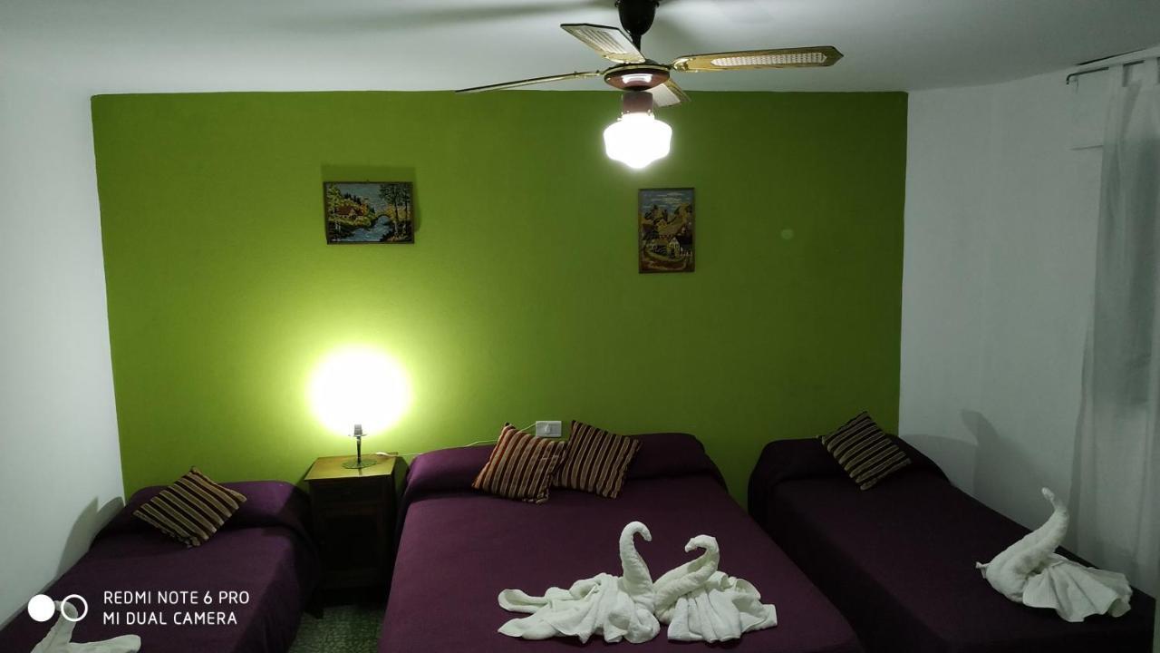 Bambi Hotel Ла Фалда Екстериор снимка